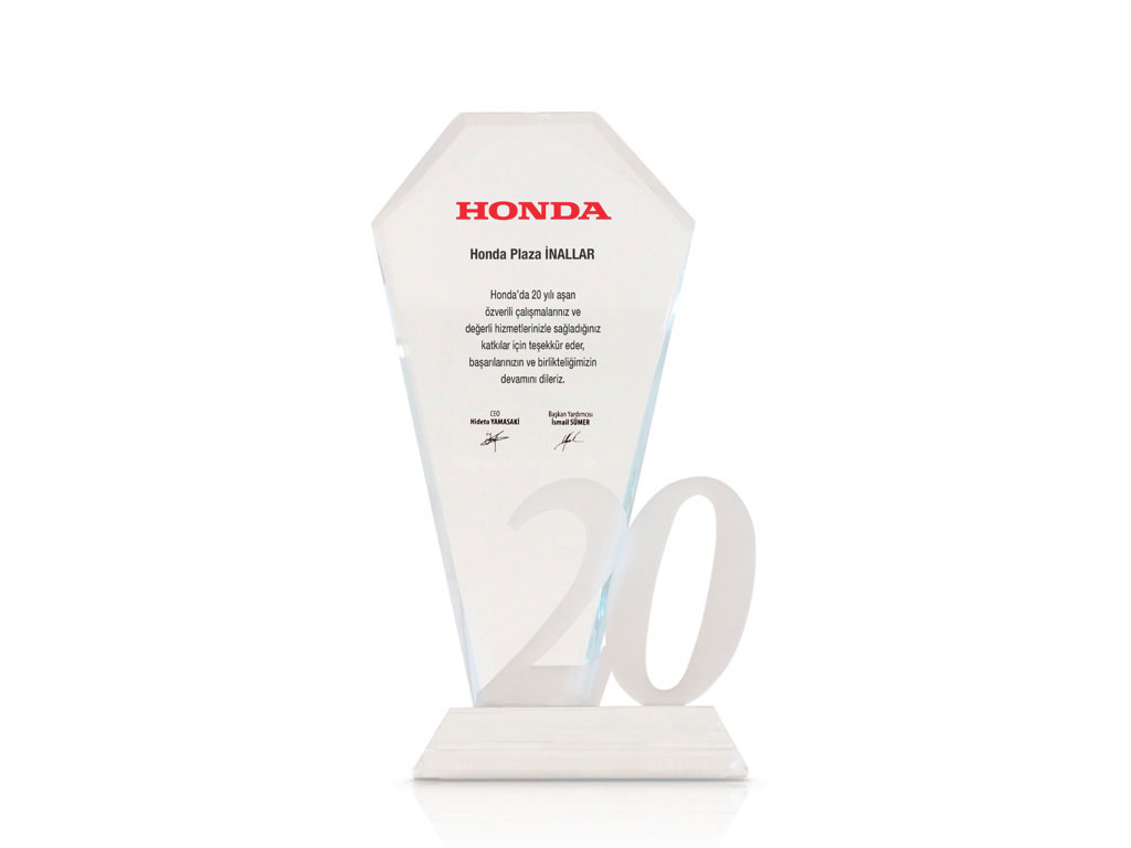 Honda 20. Yıl Bayi Ödülü.